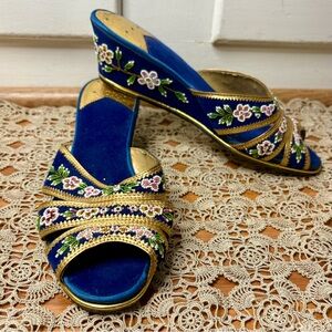 Vintage 60s Blue Velvet Gold Trim Beaded Wedge Sandals Size 7.5